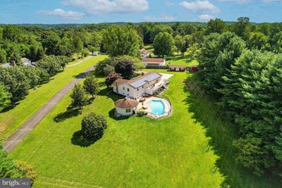 /international/us/9311-dogwood-road-windsor-mill-md-110108009773/