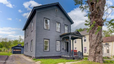 /international/us/10-gilbert-street-johnstown-ny-110108279722/