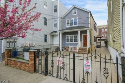 /international/us/172-chestnut-st-newark-city-nj-110107572805/