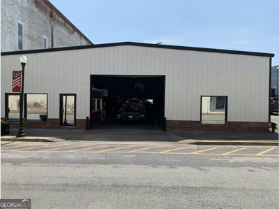 /international/us/19-s-mcintosh-st-elberton-ga-110108415829/