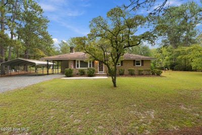 /international/us/355-n-currant-street-pinebluff-nc-110119994143/