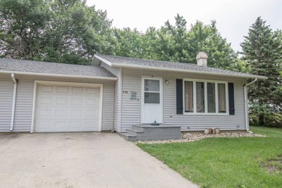 /international/us/714-18th-pl-rock-valley-ia-110101122278/