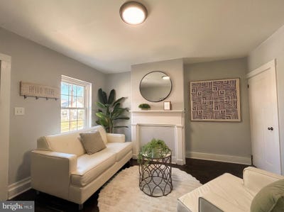 /international/us/230-spring-street-bordentown-nj-110107206879/