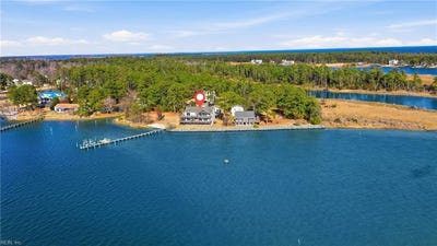 /international/us/512-spivey-lane-seaford-va-110107031631/