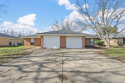 /international/us/740-prairie-creek-drive-princeton-tx-110101041321/