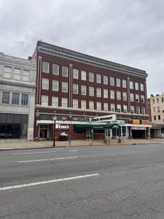 /international/us/916-5th-avenue-huntington-wv-110108548086/