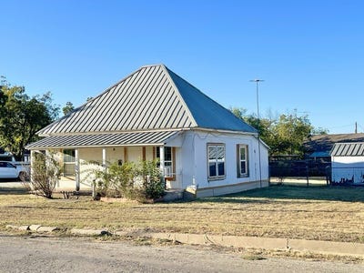 /international/us/301-e-10th-street-coleman-tx-110105528374/