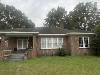 /international/us/217-church-street-jonesville-sc-110102318785/