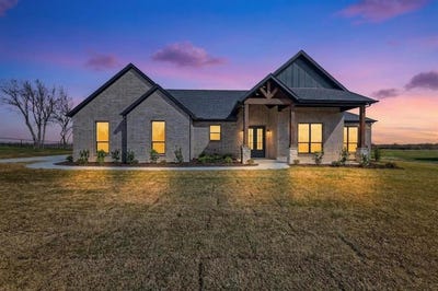 /international/us/4961-county-road-1098-celeste-tx-110106582992/