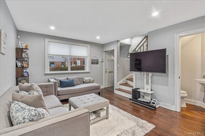 /international/us/217-06-67th-avenue-bayside-ny-110105867634/