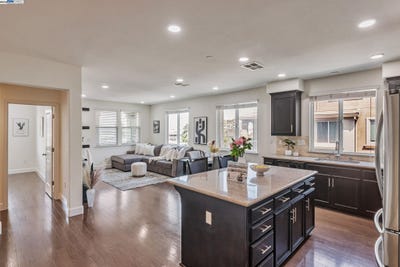 /international/us/5681-pandorea-terrace-newark-ca-110099170796/?lang=zh-tw