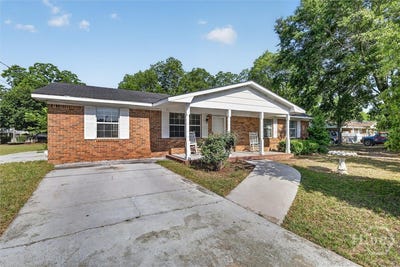 /international/us/22-s-foss-statesboro-ga-110108237397/