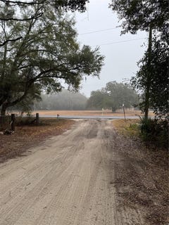 /international/us/2795-se-21st-avenue-sumterville-fl-110107616384/