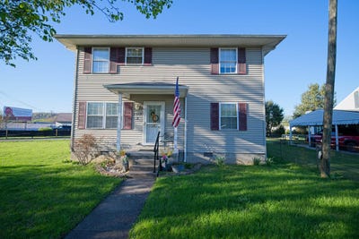 /international/us/1312-b-street-ceredo-wv-110107277282/