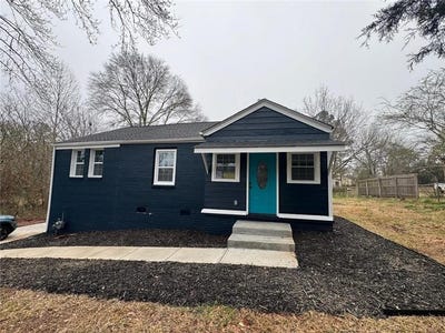 /international/us/1418-e-10th-street-west-point-ga-110106348454/