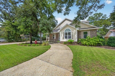 /international/us/266-florida-avenue-valparaiso-fl-110120483946/