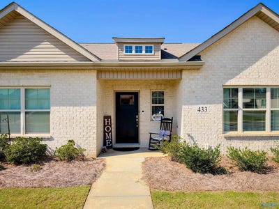 /international/us/433-ronnie-drive-se-hartselle-al-110120553588/