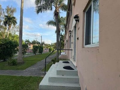 /international/us/8428-nw-2nd-avenue-miami-fl-110106449980/