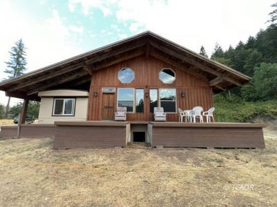 /international/us/511-tucker-hill-rd-douglas-city-ca-110093742213/