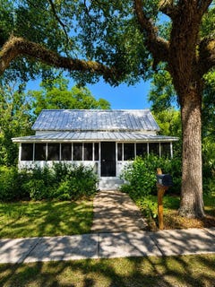 /international/us/506-tallahassee-st-carrabelle-fl-110109232732/