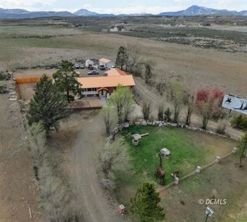 /international/us/915-n-main-st-panguitch-ut-110107352440/