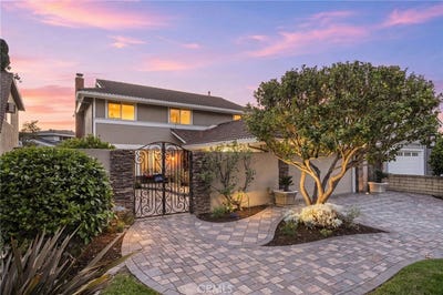 /international/us/13613-edgefield-cerritos-ca-110107846661/