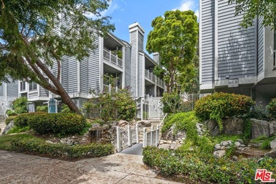 /international/us/8500-falmouth-ave-playa-del-rey-ca-110120482578/
