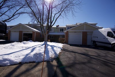 /international/us/253-w-golfview-terrace-palatine-il-110107877180/