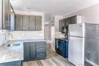/international/us/22-wyman-street-waterbury-ct-110105864439/