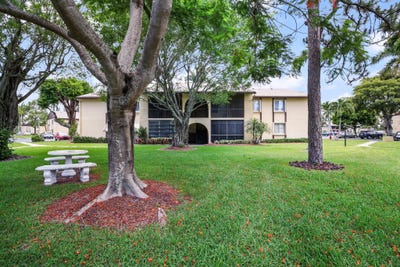/international/us/321-pine-ridge-circle-greenacres-fl-110108735957/