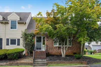 /international/us/2202-huntington-road-burlington-nc-110119571553/