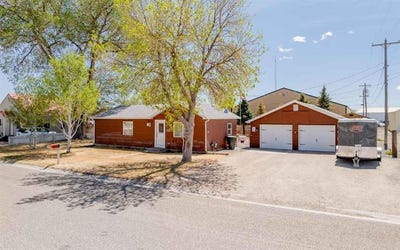 /international/us/868-e-north-st-powell-wy-110108220675/