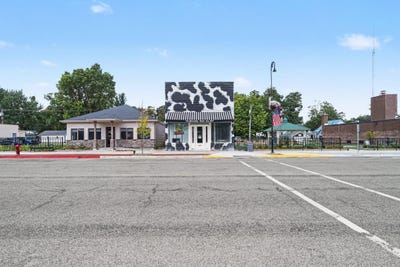 /international/us/149-e-main-street-marcellus-mi-110110171222/