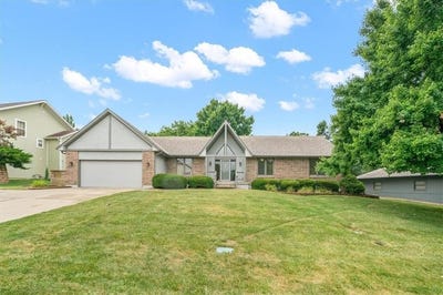 /international/us/613-lakeview-drive-raymore-mo-110100997986/