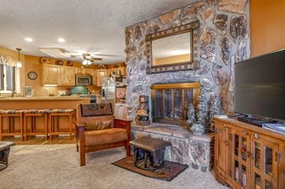 /international/us/11-squaw-valley-ln-starlight-2-angel-fire-nm-110108228116/