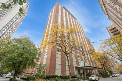 /international/us/1325-n-state-parkway-chicago-il-110101214981/
