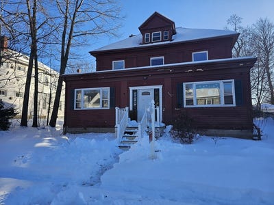 /international/us/15-buel-st-pittsfield-ma-110106728085/