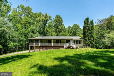 /international/us/4645-morgans-bluff-drive-marshall-va-110106931195/