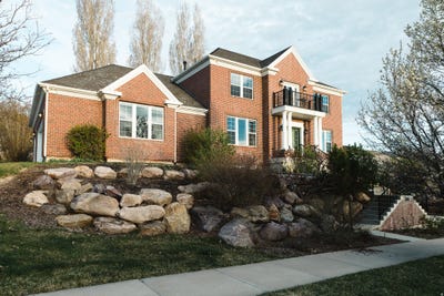 /international/us/434-s-cardon-ridge-dr-smithfield-ut-110106788183/