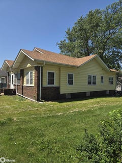 /international/us/410-n-pine-street-creston-ia-110100507508/?lang=en