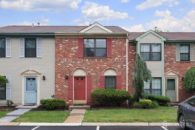 /international/us/243-hampshire-court-piscataway-nj-110109036278/