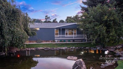/international/us/8306-w-willowpark-dr-boise-id-110100900650/