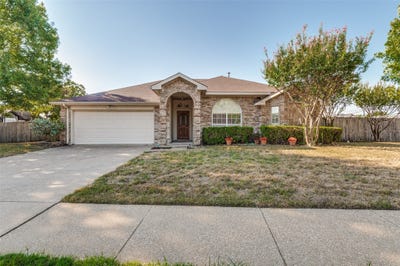 /international/us/901-mccomb-lane-cedar-hill-tx-110119956804/