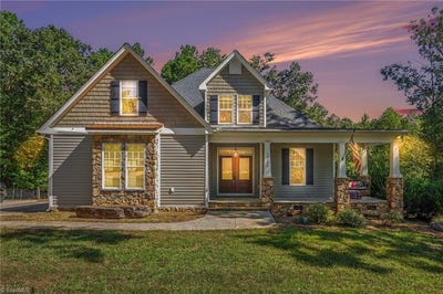 /international/us/13106-brantley-woods-road-zebulon-nc-110120041045/