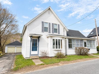 /international/us/9-mcfarland-street-gorham-nh-110107687336/