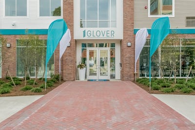 /international/us/1-glover-avenue-norwalk-ct-110102730816/