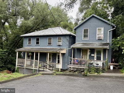 /international/us/211-213-215-e-clifford-street-winchester-va-110109114727/