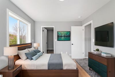 /international/us/19279-st-johns-road-interlochen-mi-110099135654/