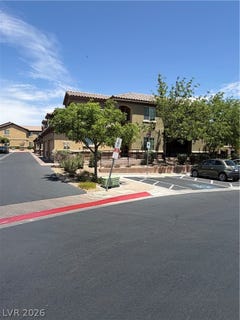 /international/us/6868-sky-pointe-drive-las-vegas-nv-110108258743/