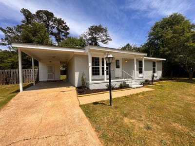 /international/us/1600-bruce-avenue-opelika-al-110107669067/